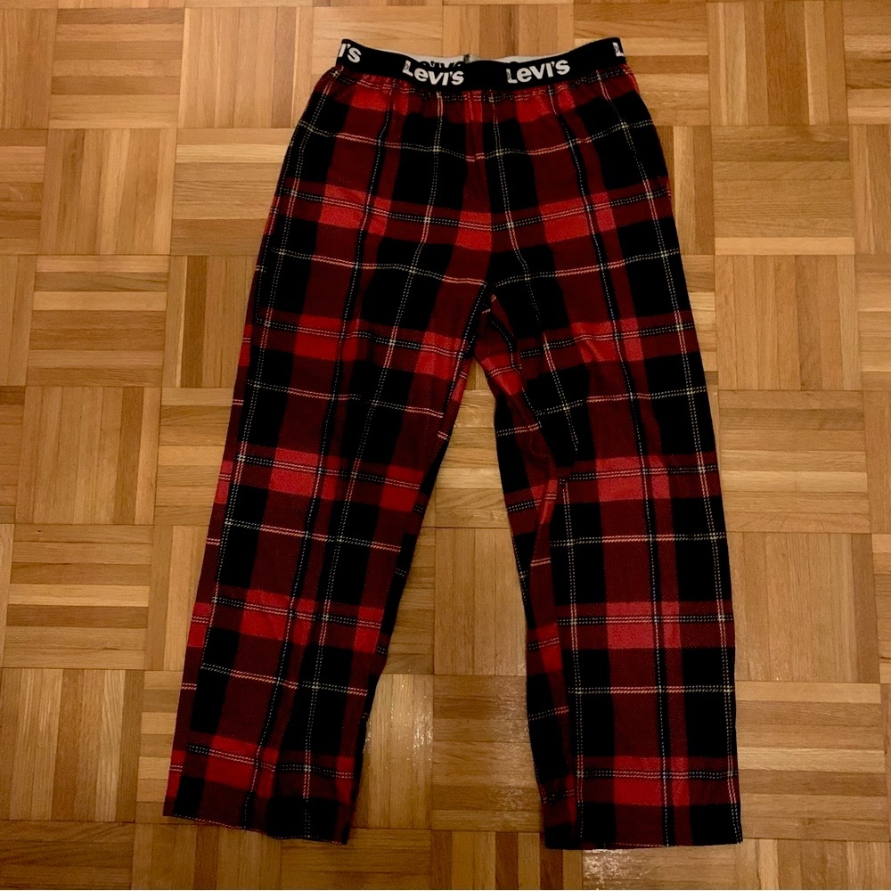 Levi's Boys/Unisex Kids Red And Black Plaid Casual Bottoms